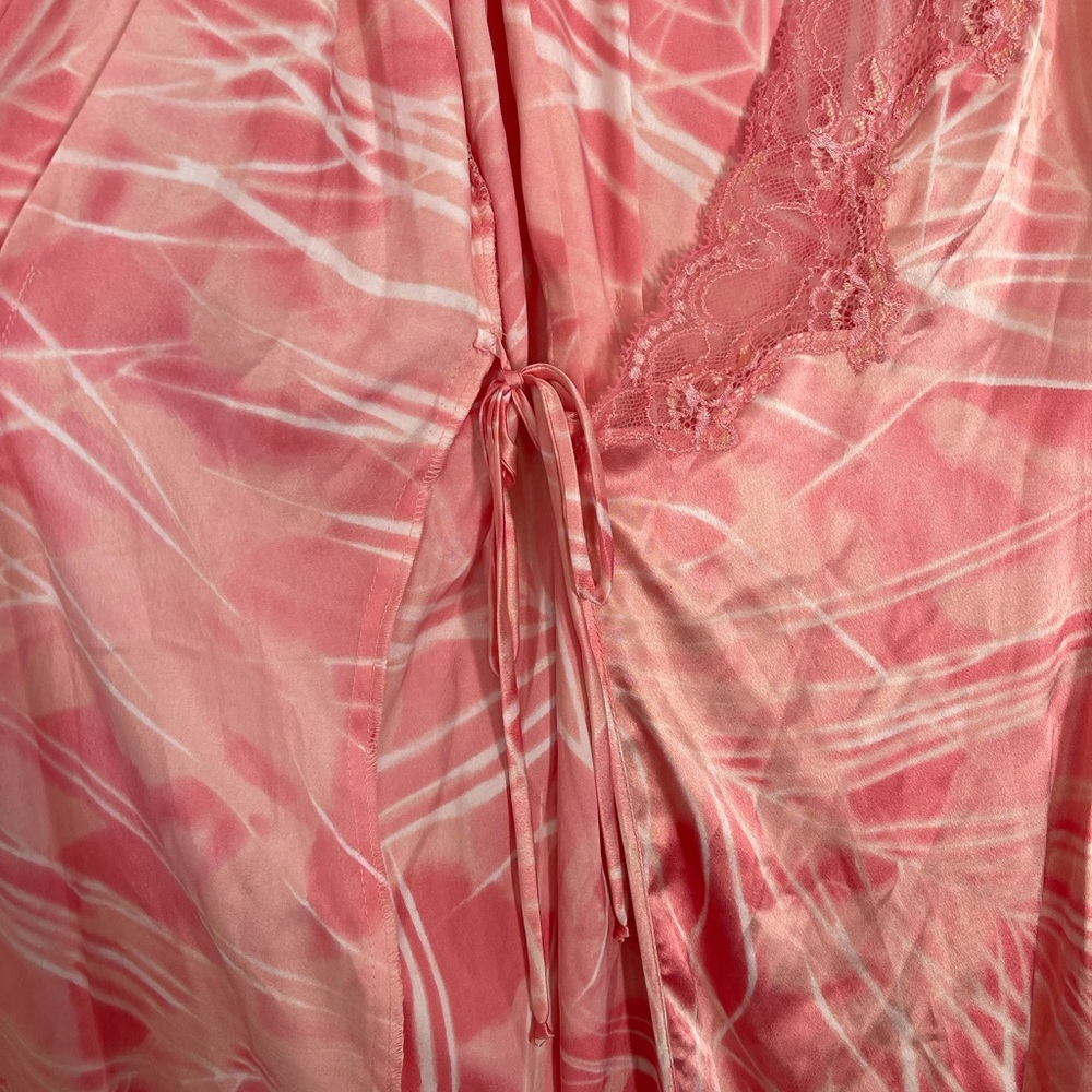Silk Robe - Picture 4 of 8